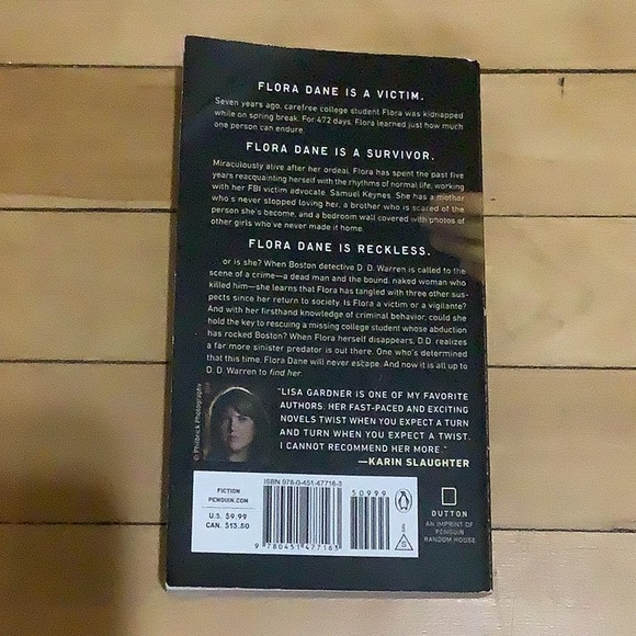 🏖2 Sets of Books for $13🏖 EUC Paperback Books - Picture 5 of 6